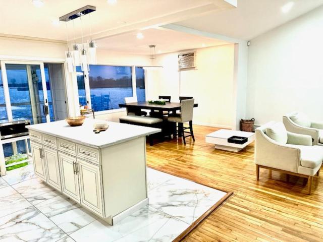 Me-Skye Waterfront Retreat Apartment Baldwin Exterior photo