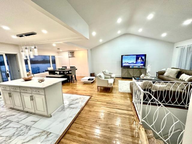 Me-Skye Waterfront Retreat Apartment Baldwin Exterior photo